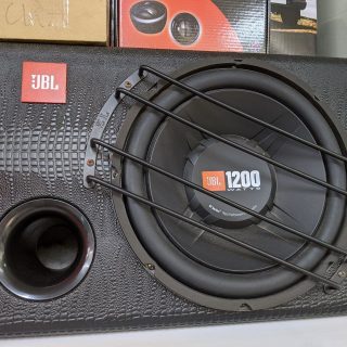 Loa subwoofer JBL 1200w dành cho ô tô